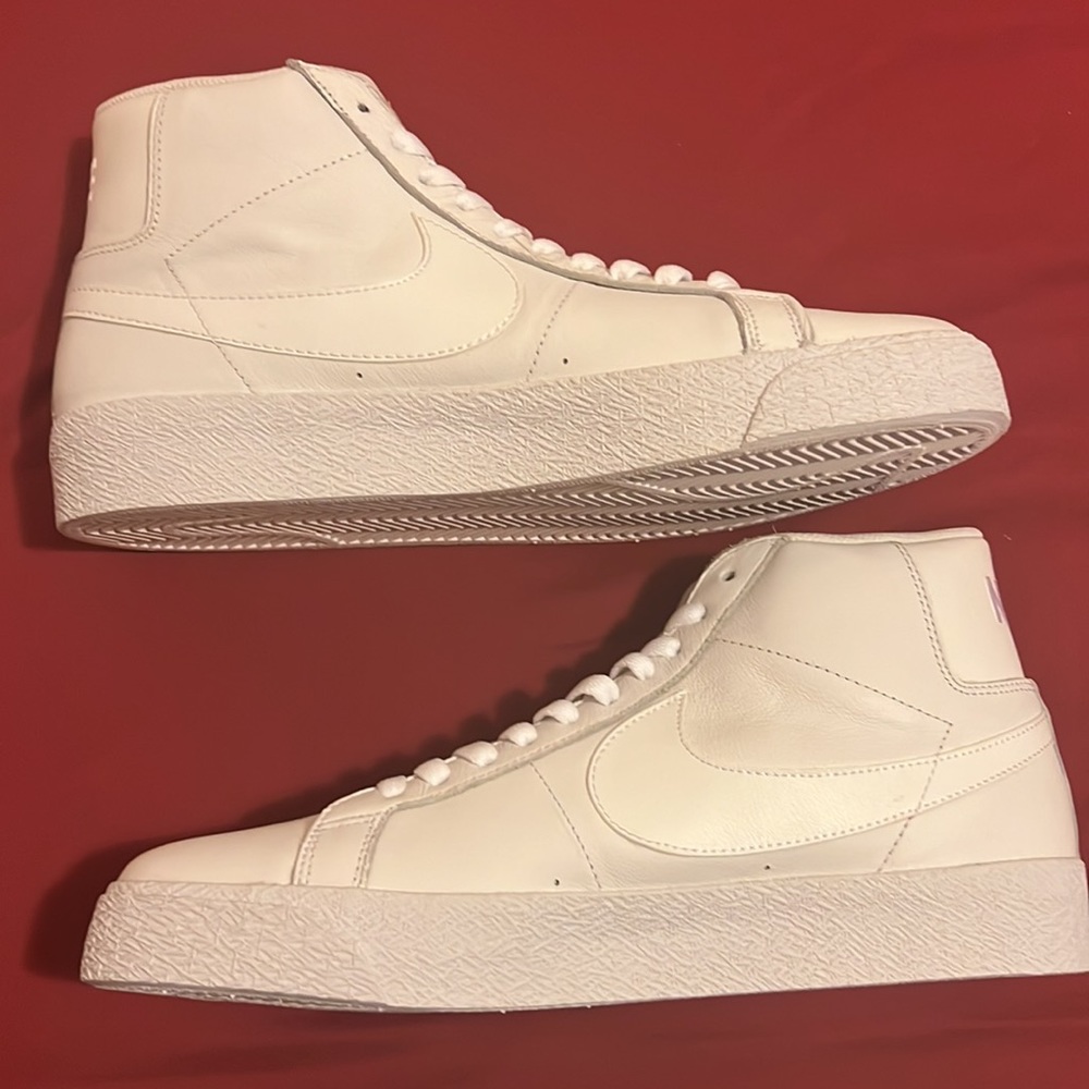 Nike triple white blazers mens size 9